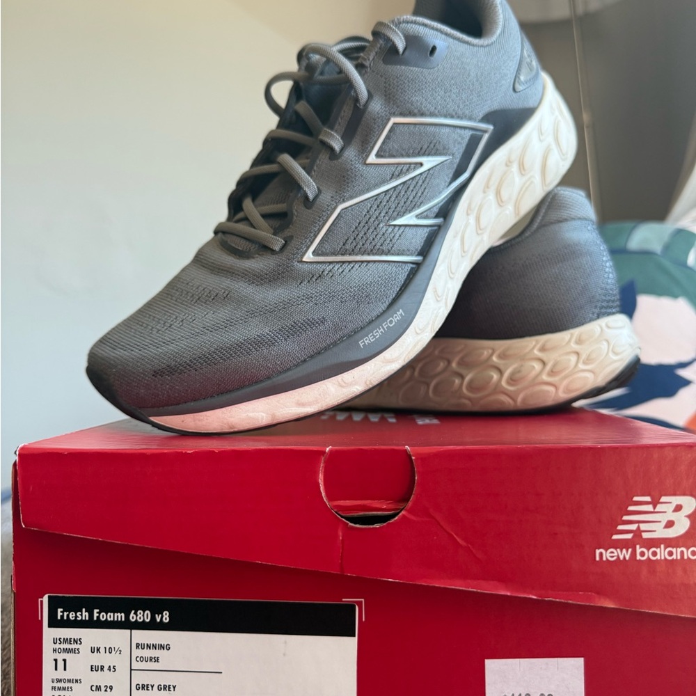 New Balance Fresh Foam 680 v8 Charcoal Sneakers